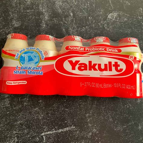 what does yakult contain